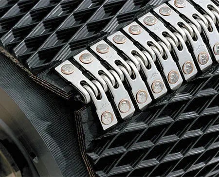 Rivet Hinge Lacing